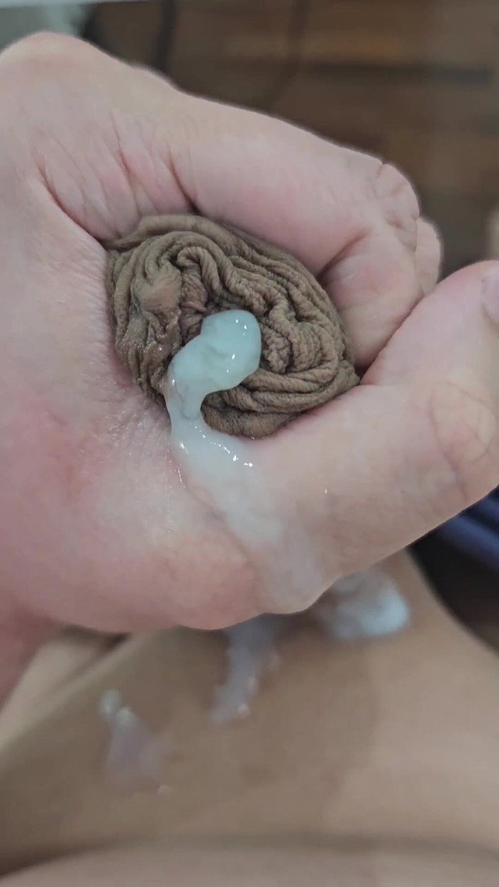 Lkdick8: ¿Te gusta tragar esperma?