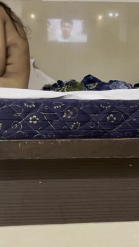 Kongkeknya dengan begitu keras, menjilat pepek