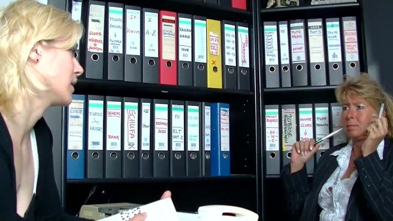 MMV TV - our best full movie: 猪肉肉排挠痒痒（完整色情电影）