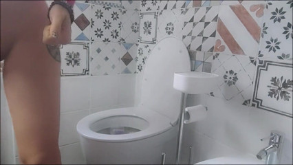 savannahamatoriale: You will masturbate while you watch me peeing