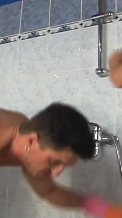 Chica Suicida DVD: Sexy zrzka má svou kundičku roztaženou ptákem a robertkem v...