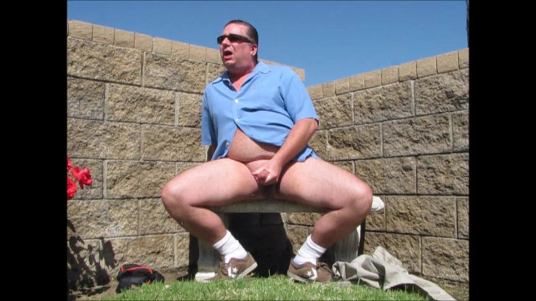 The porky pervert: Outdoor-park-wichs 1