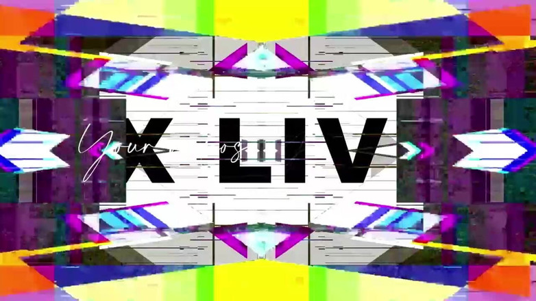 X Live Community: 巨大なチンポを飲み込むラテン系の女の子