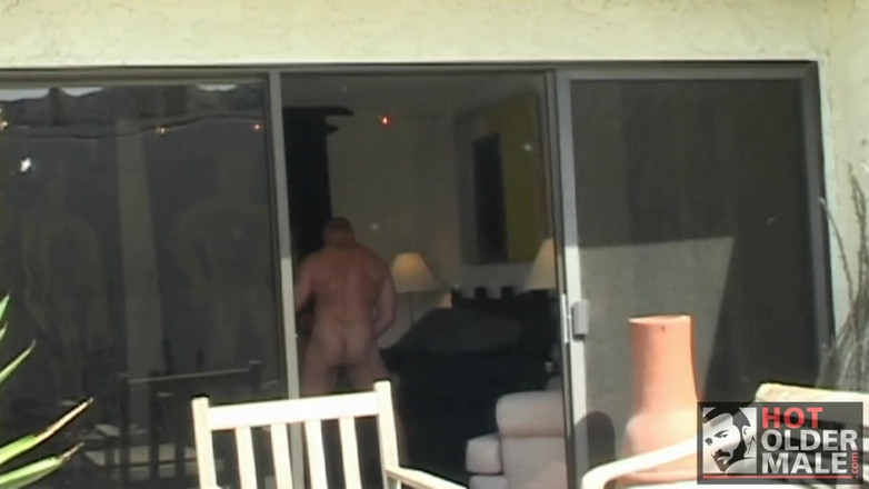 Pantheon men: Oaza ursului: Marc și Rik