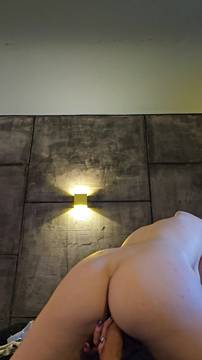 Alice Klay: Alice klay si mahasiswi pelajar ini pakai kakinya untuk bikin...