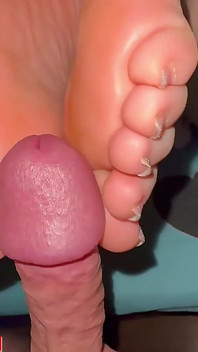 German MILF Foot Fucking Beautiful Soles