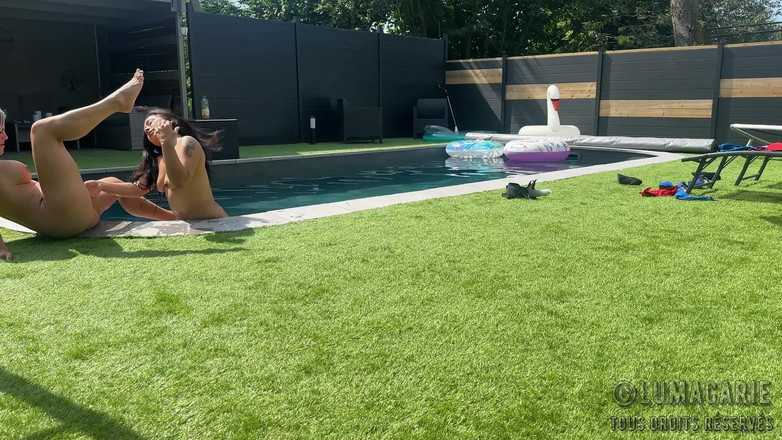 Lumacarie: Arkadaşım Adélie Beni Parçalıyor