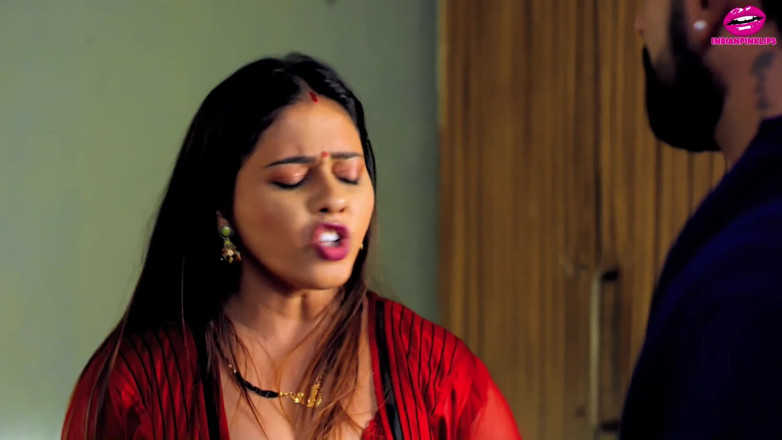Indianpinklips: Tôi đang đụ mạnh mẹ kế của tôi làm tình mạnh bạo