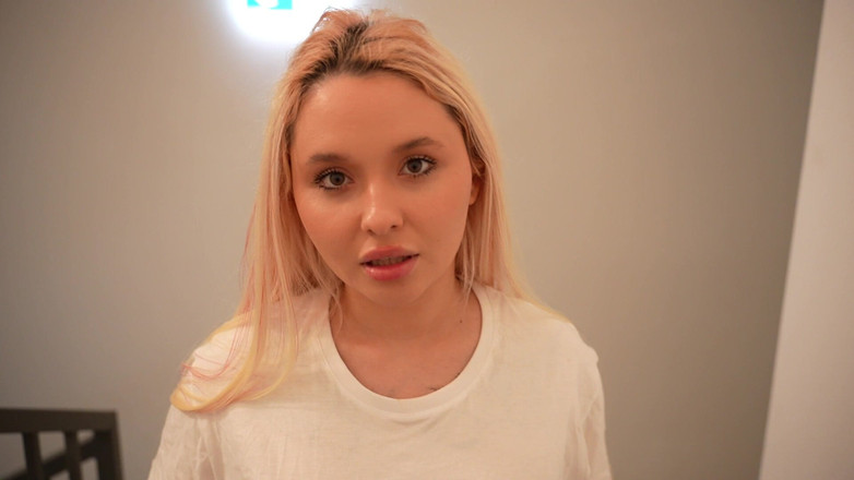 Nka Legran: Sąsiad Dał Mi Loda Na Klatce Schodowej, a Potem Przeleciałem...