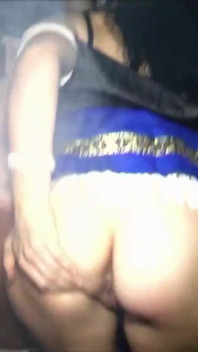 Futai sexy în grup cu fete fierbinți la discotecă