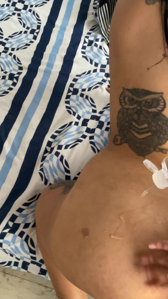 Monozion: Řekla "zlato, šukej mě"