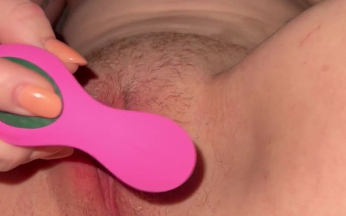 Dirty Red Slut: Uită-te la spasmul pizdei mele umede în timp ce ejaculez