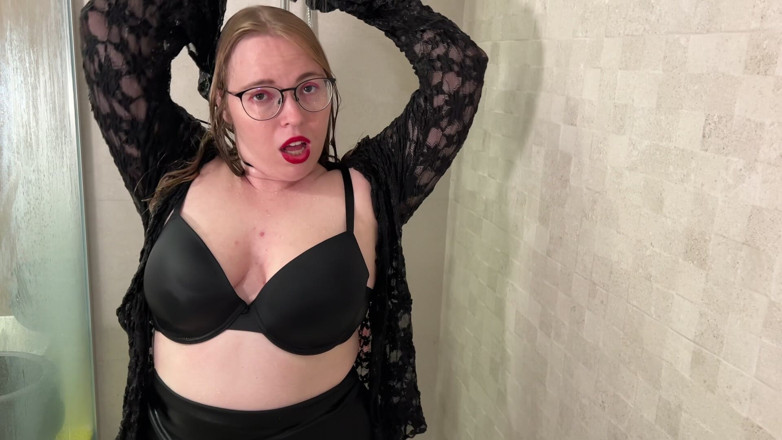 bitetwin9: Sexy sekretärin dusche nach halloween-party