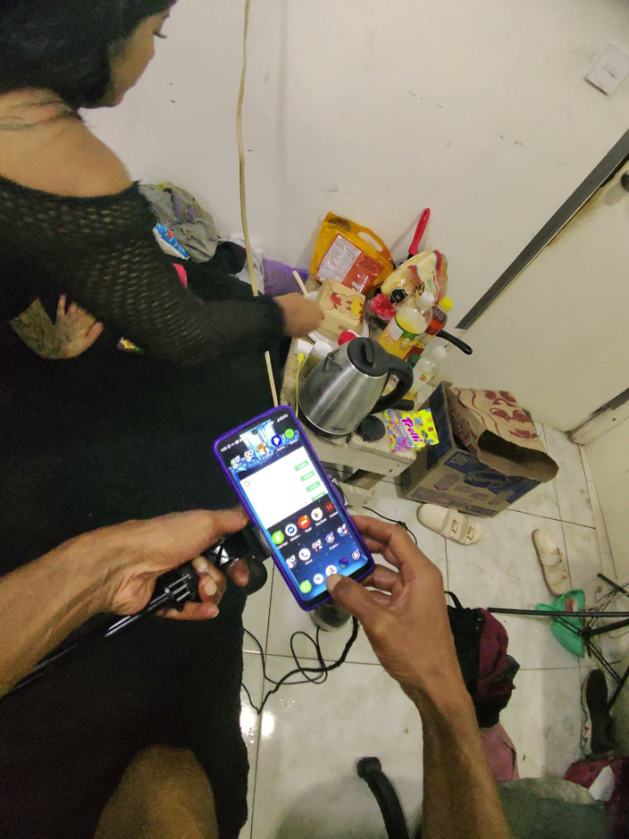 LiL Latin Goddess: Drop telefon hilang mentah vol.4