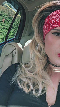Kylie Babes Smoking Fetish Car Play