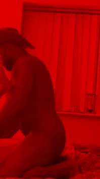 Teil 2 Cowboy Energy & Italienischer Zimmermädchenservice Entspricht Dem Ikonischsten Duo Diese Seite Des Regenbogens