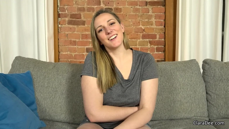 Clara Dee: Eerste keer gay fantasy pijpbeurt en anale aansluiting - pikzuigertraining 4