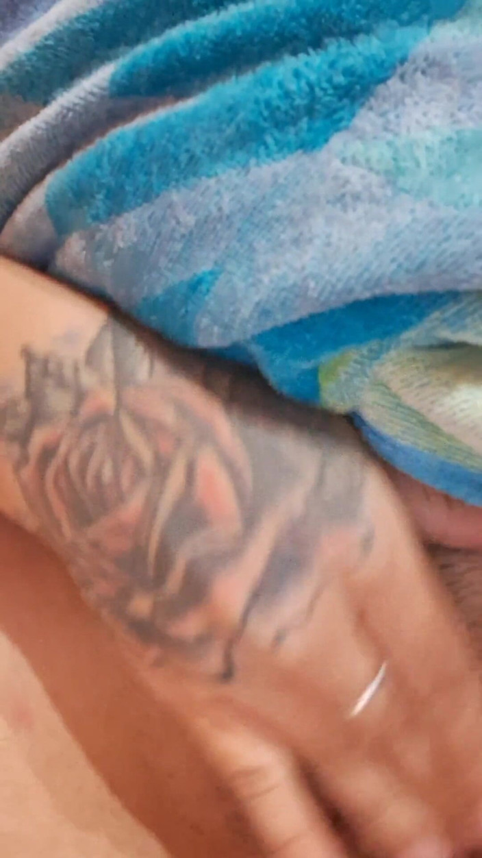 Noemileon: Чилійська аматорська латиноамериканка з великими цицьками грає зі своєю піхвою