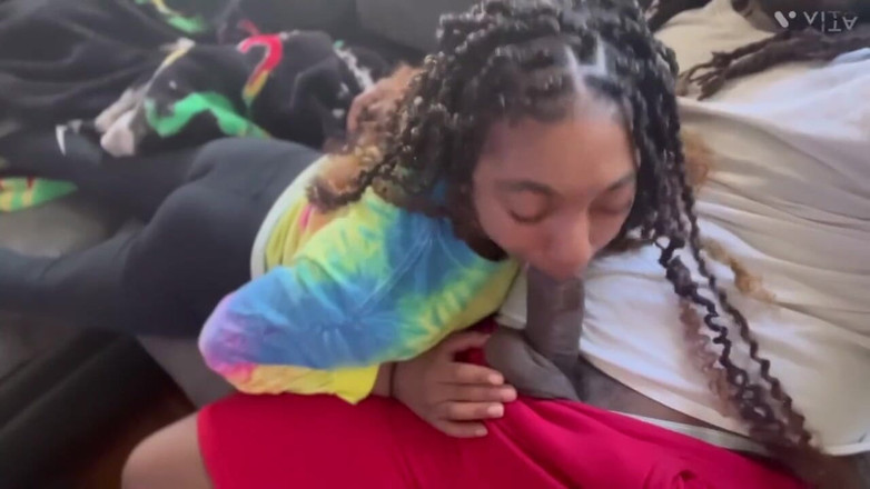 Fijii pornbox: 丰满的亚洲黑人混血色情明星在喉咙暨桶中性交大黑屌