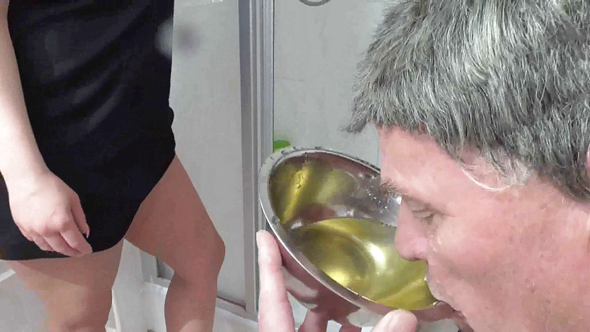 Piss Fetish From Pet Bowl (Femdom Austria) Piss Fetish From Pet Bowl (Femdom Austria)