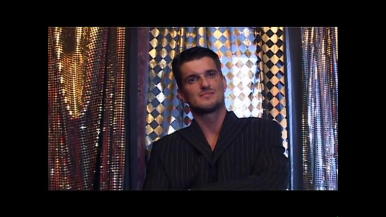 FM Video VOD: Červené boty a černý kanón