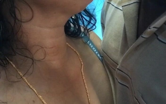 Benita sweety: Tante muslim lagi asik sama cowok berotot