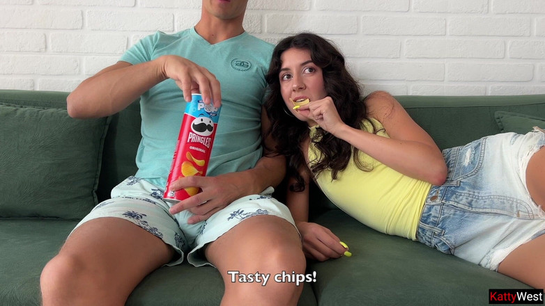 Katty West: Stiefbroer liet zijn harde pik zien tijdens het kijken naar...