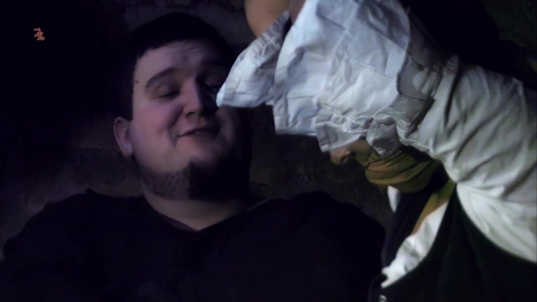 Inquisition and prison world: 阿加莎的在被鞭打之前被鞭子和拐杖剃掉