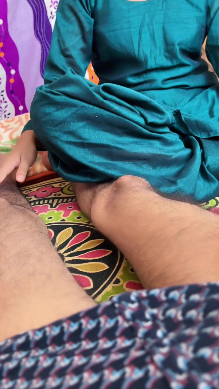 vinu5460: Sexo con esposa del hermano mayor