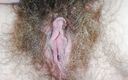 Cute Blonde 666: Masturbare rapidă în pizda păroasă de aproape, orgasm cu clitoris mare