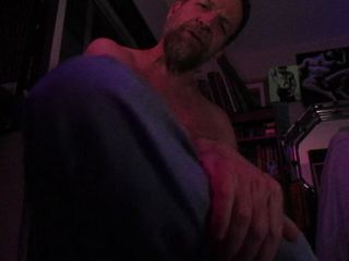 Hairyartist: Jeans and Flip Flop Fun From Hairyartist