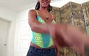 Big Tits World: Creole büyük memeli kız sert büyük yarakla oynuyor