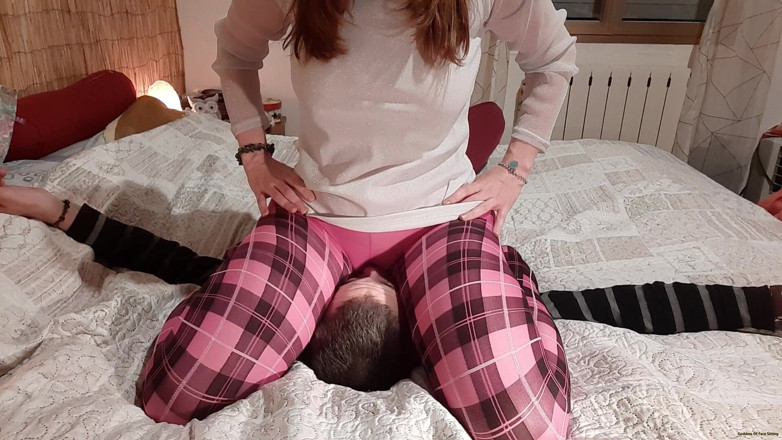 goddess82: Fique parado e fique sob minha buceta e bunda!