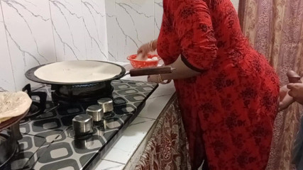 QueenbeautyQB: India madrastra en video de sexo en la cocina