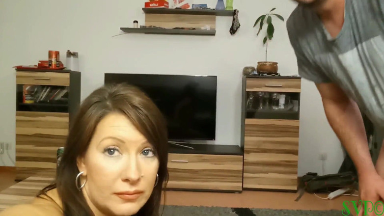 Wicked Smoking Stepmothers: Figliastro scopa la matrigna per tenere la bocca chiusa