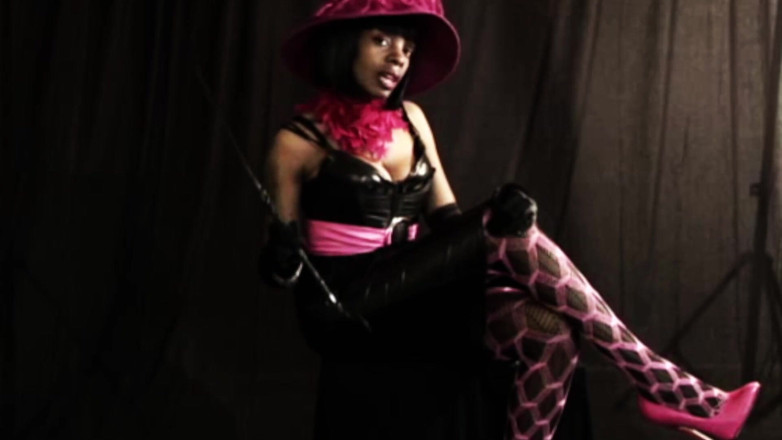 The Goddess Simone: Feminisering latex gudinna
