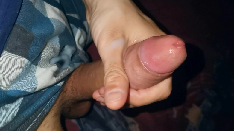 SEXY_GUYBEST: बड़े लंड से हस्तमैथुन और सुंदर सिर से क्लोज-अप चरमसुख!