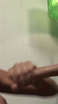 Matură sexy roșcată 2_busty Monica Mayhem savurează două pule și două ejaculări în același timp