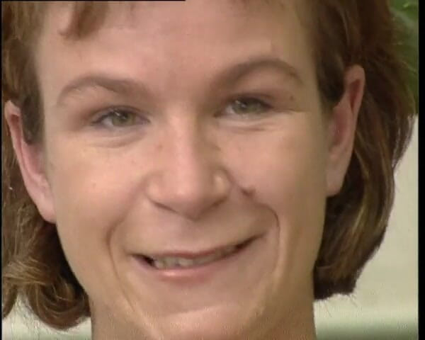 YOUR FIRST PORN: 2 Hausfrauen Privat (1xriesen Kitzler) - 2 huisvrouwen privé (1x enorme clit)