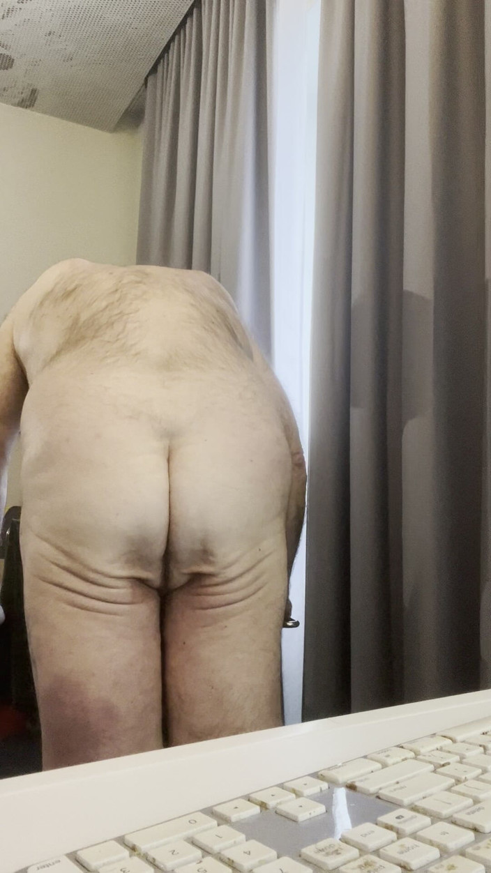 Coach Karl dude lodge: 2026 jurulatih Valentines Karls Butt