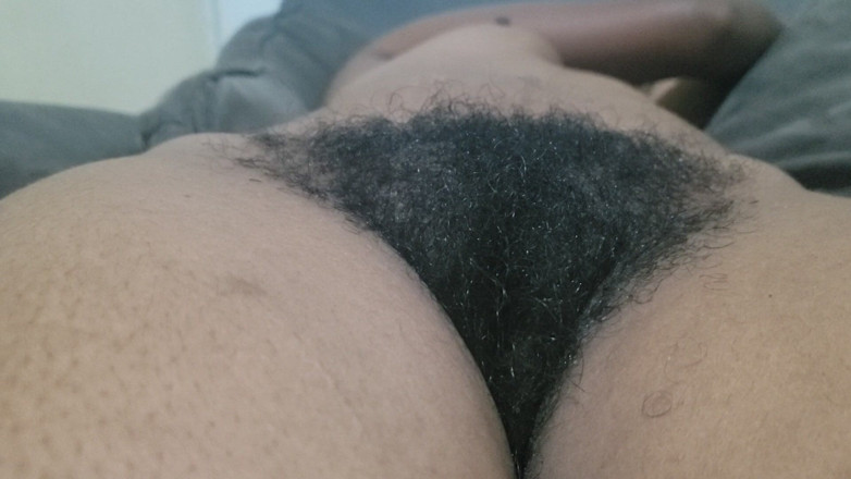 Lovemina: Cabelo entre as pernas fazem buceta peluda - beleza natural e...