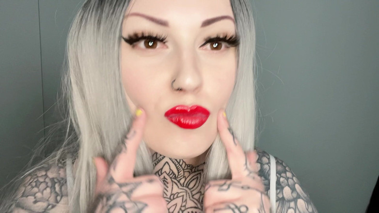 Miss Valentina: Paja sobre mi cara ahegao