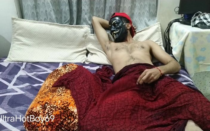 UltraHotBoy69: Я трахаю свою подушку