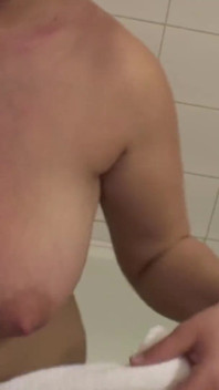 Chubby girl fucking in the bathroom