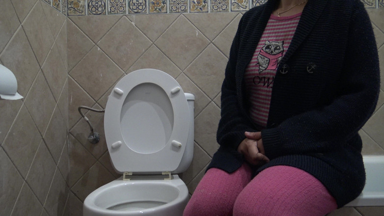 Stepmom Susan: Perverted Stepmom Watching Her Stepson Piss in Front of Her