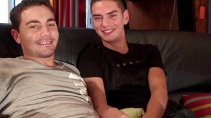 FRENCH PORNSTARS FUCKERS: Twink Max ošukaný Julienem