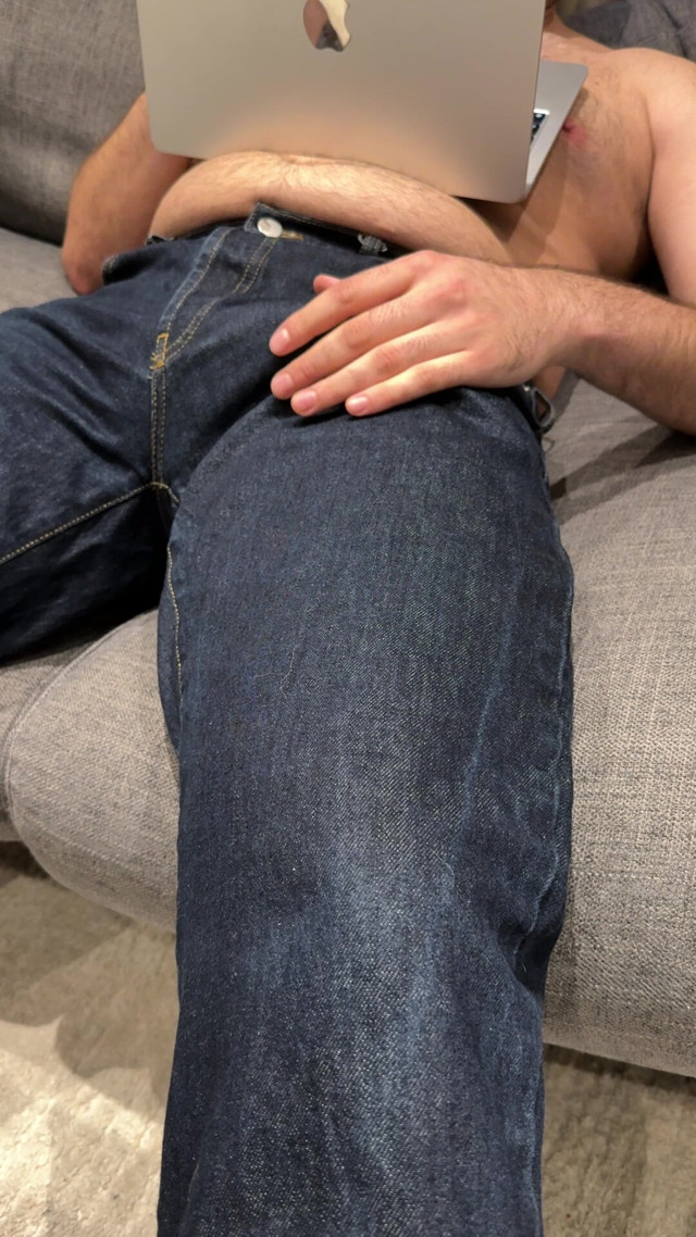 Watching Porn in Tight Jeans - Cumming on Myself (Cock in Jeans) Watching Porn in Tight Jeans - Cumming on Myself (Cock in Jeans)