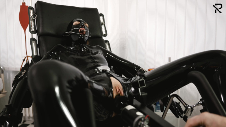 Rubber pervs: Necken und verweigern auf frauenarzt in der Klinik mit fickmaschine