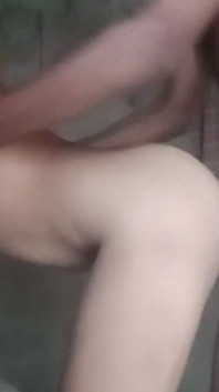 Llamar a la cuñada vecina en casa y salir de ella, fue muy divertido