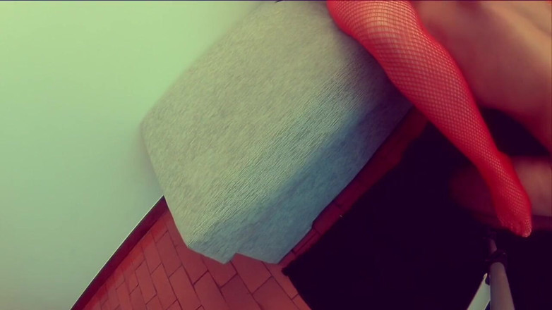 Wildfuntime: Sugar daddy behandlar baby girl med ett fantastiskt knull